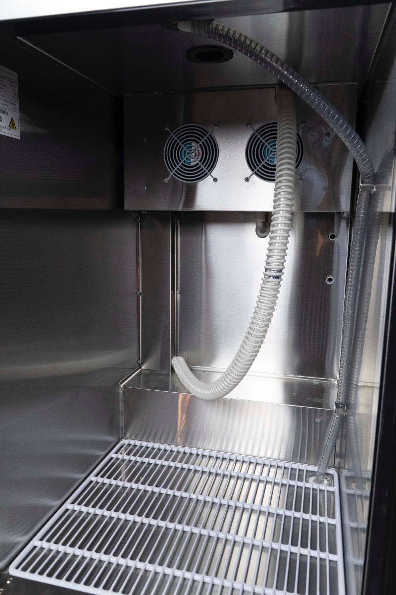 Super Deluxe Keg Fridge One Door showing interior