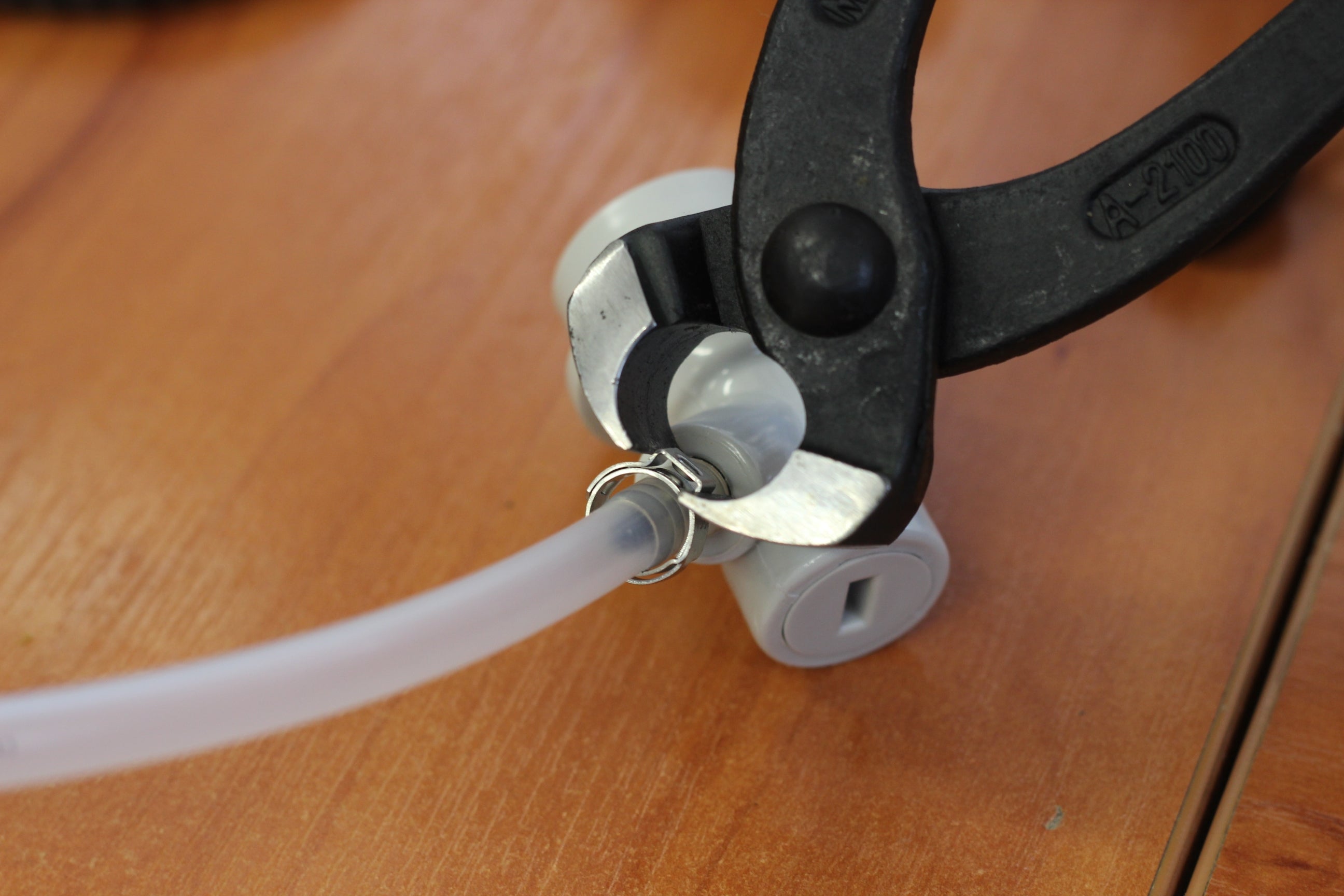 Stainless Stepless Clamp Suits 16-18mm OD (18.5) Pack of 10x units
